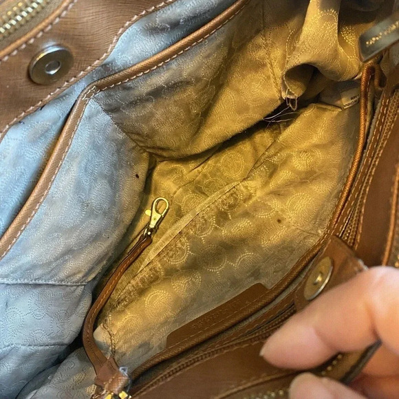 Michael Kors Tan Hang Bag Satchel MK Signature - Picture 11 of 12